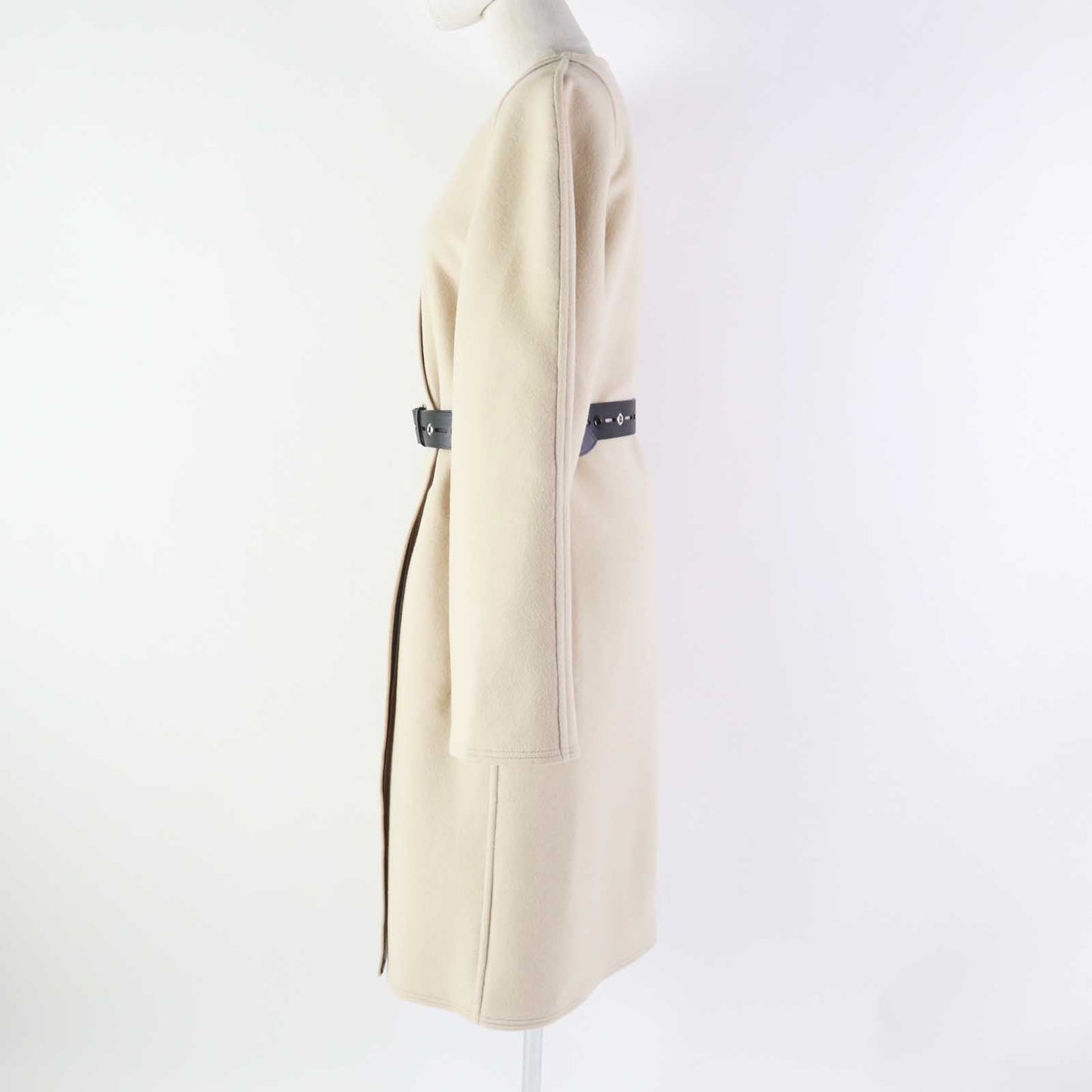 Louis Vuitton coat 1A4YSZ Part 100 polyester Leather Beige Apparel