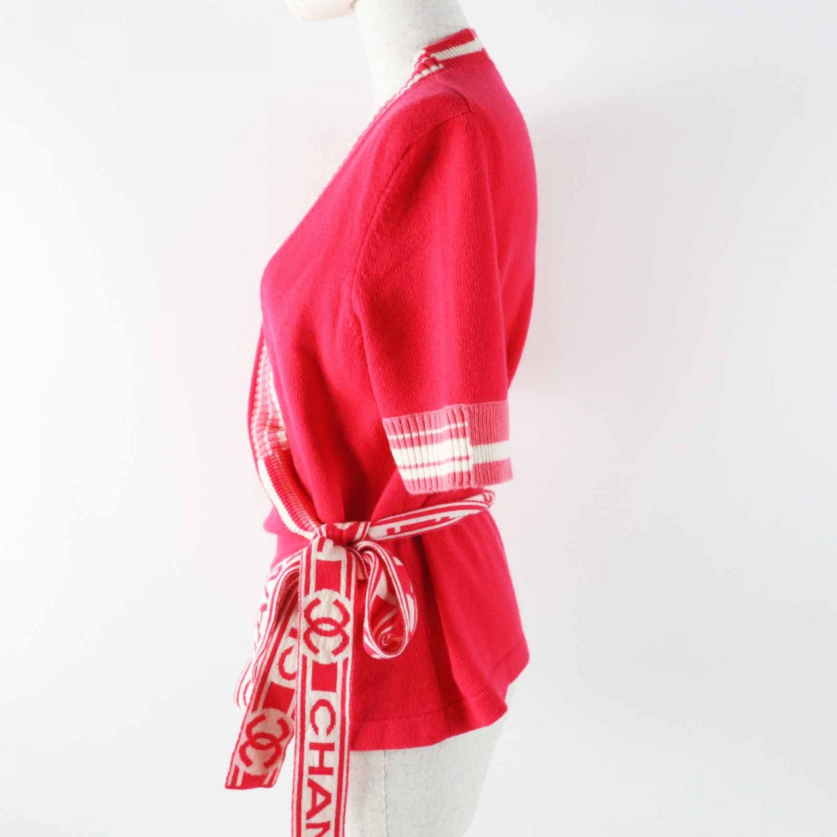 Chanel cardigan White Red Handbag