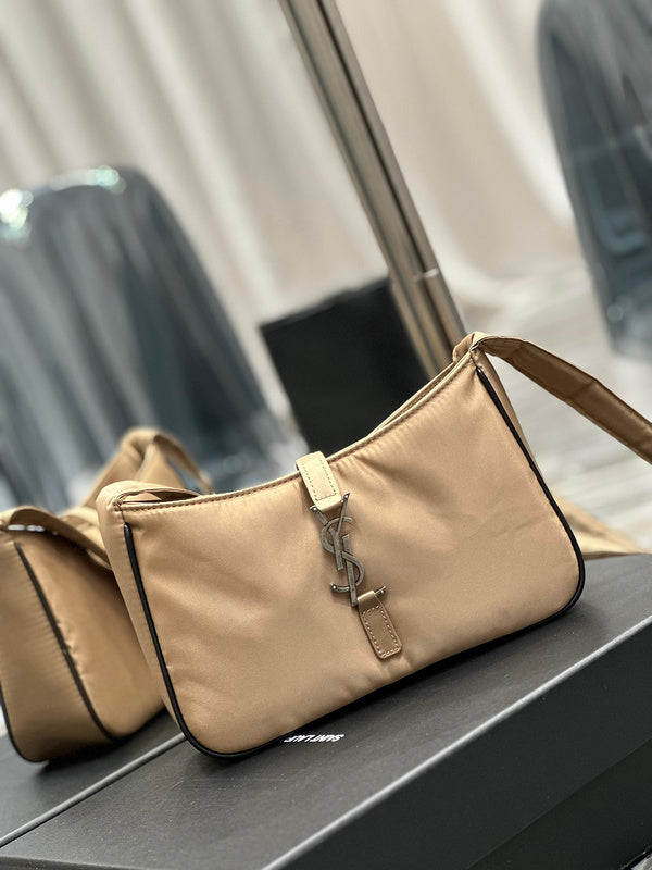 YSL Saint Laurent Ysl Saint Laurent Bags 162 Travel Bag