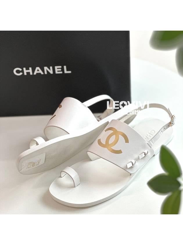 CC Logo Printing Sandals White Chanel