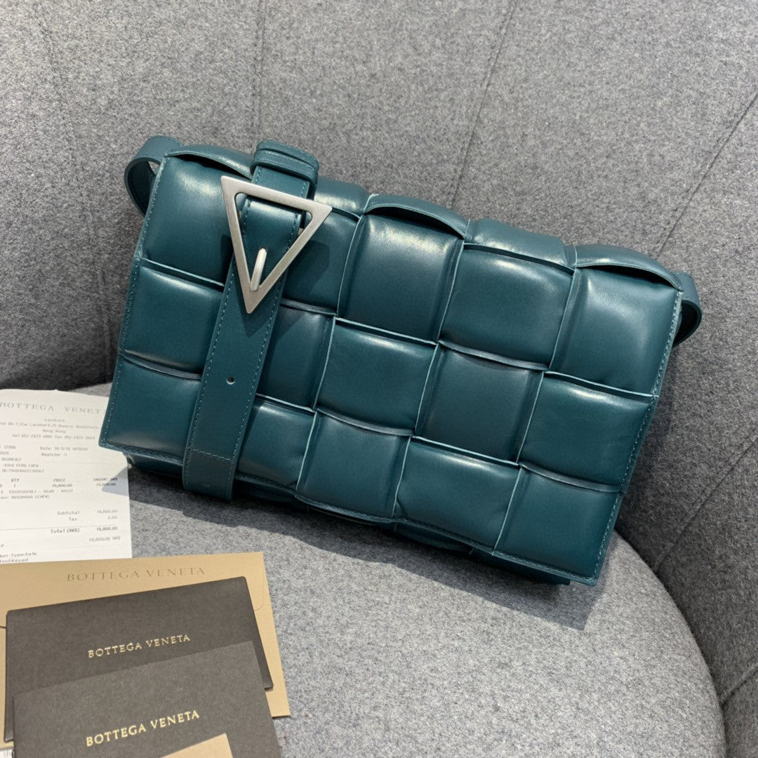 Top Quality Padded Cassette Bag For Women Blue Travel Bag