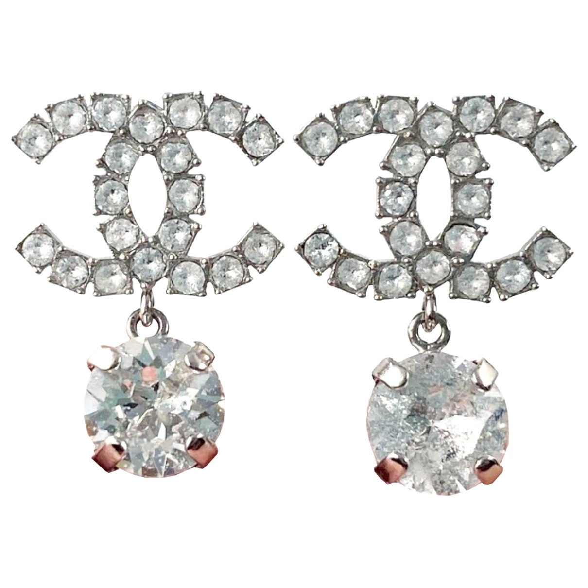 Chanel cc silver metal earrings