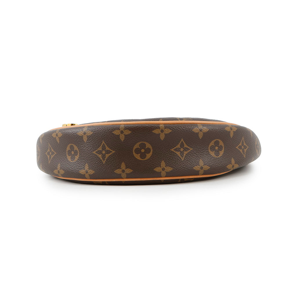 Louis Vuitton loop BeigeM81098 Monogram Handbag