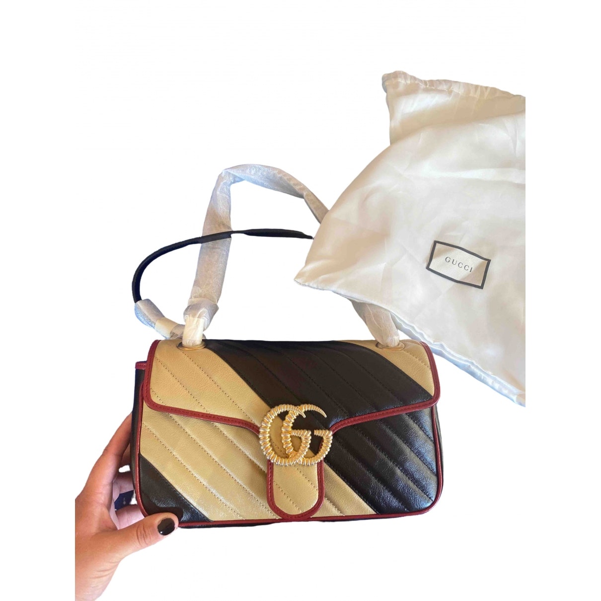Gucci marmont black leather handbag