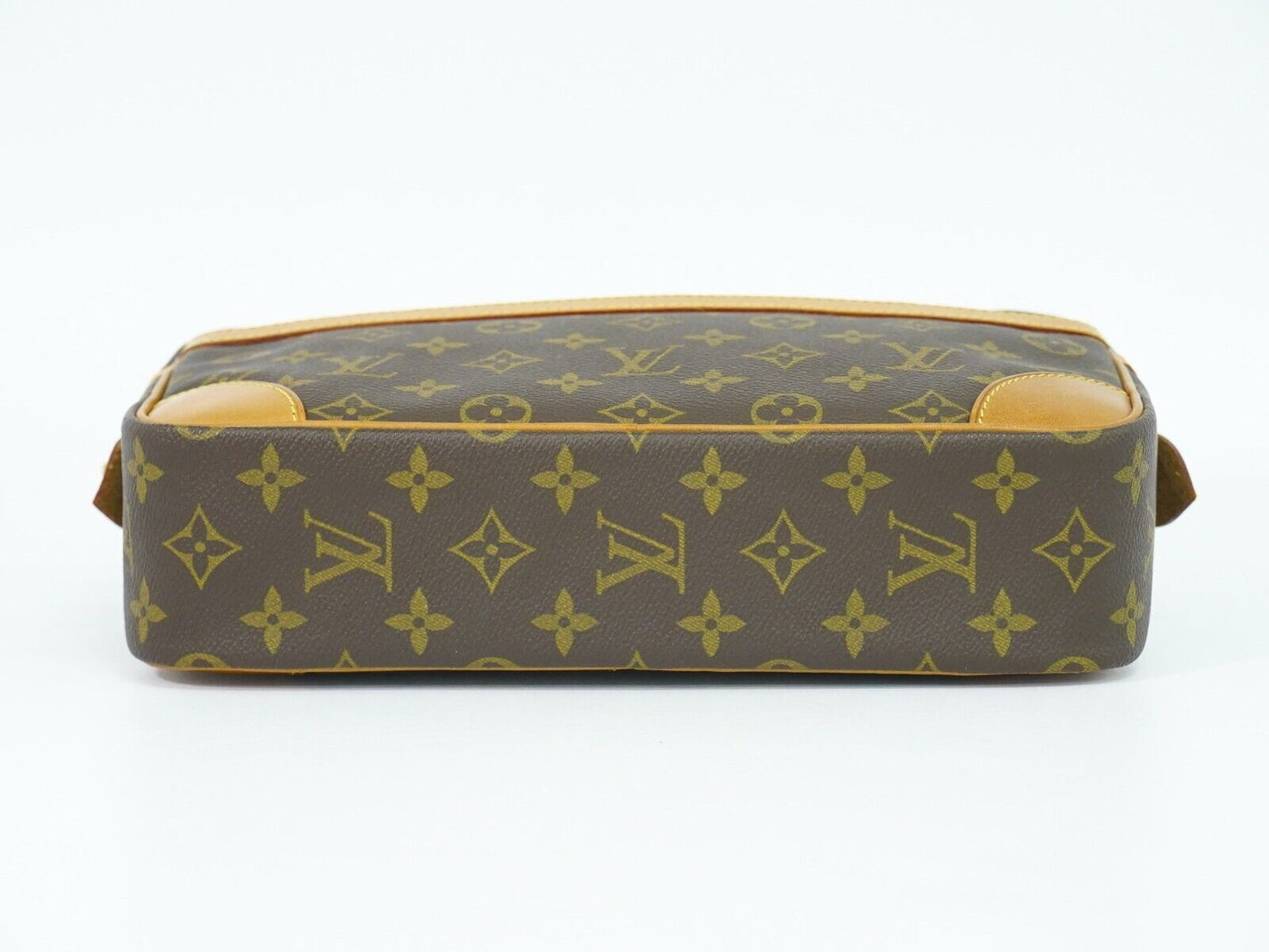 LOUIS VUITTON Compiegne 28 Clutch Bag