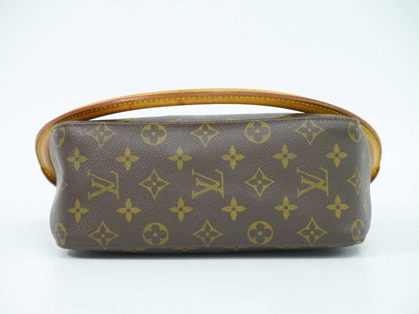 LOUIS VUITTON Looping MM Handbag