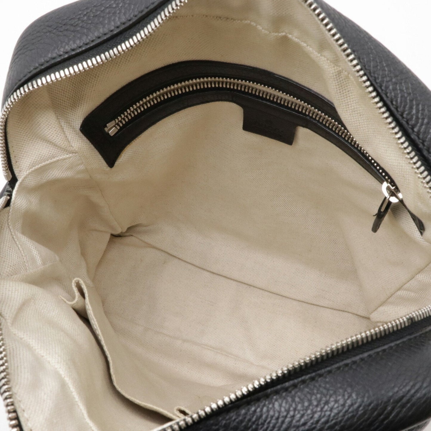 Gucci Interlocking Shoulder Bag G 118