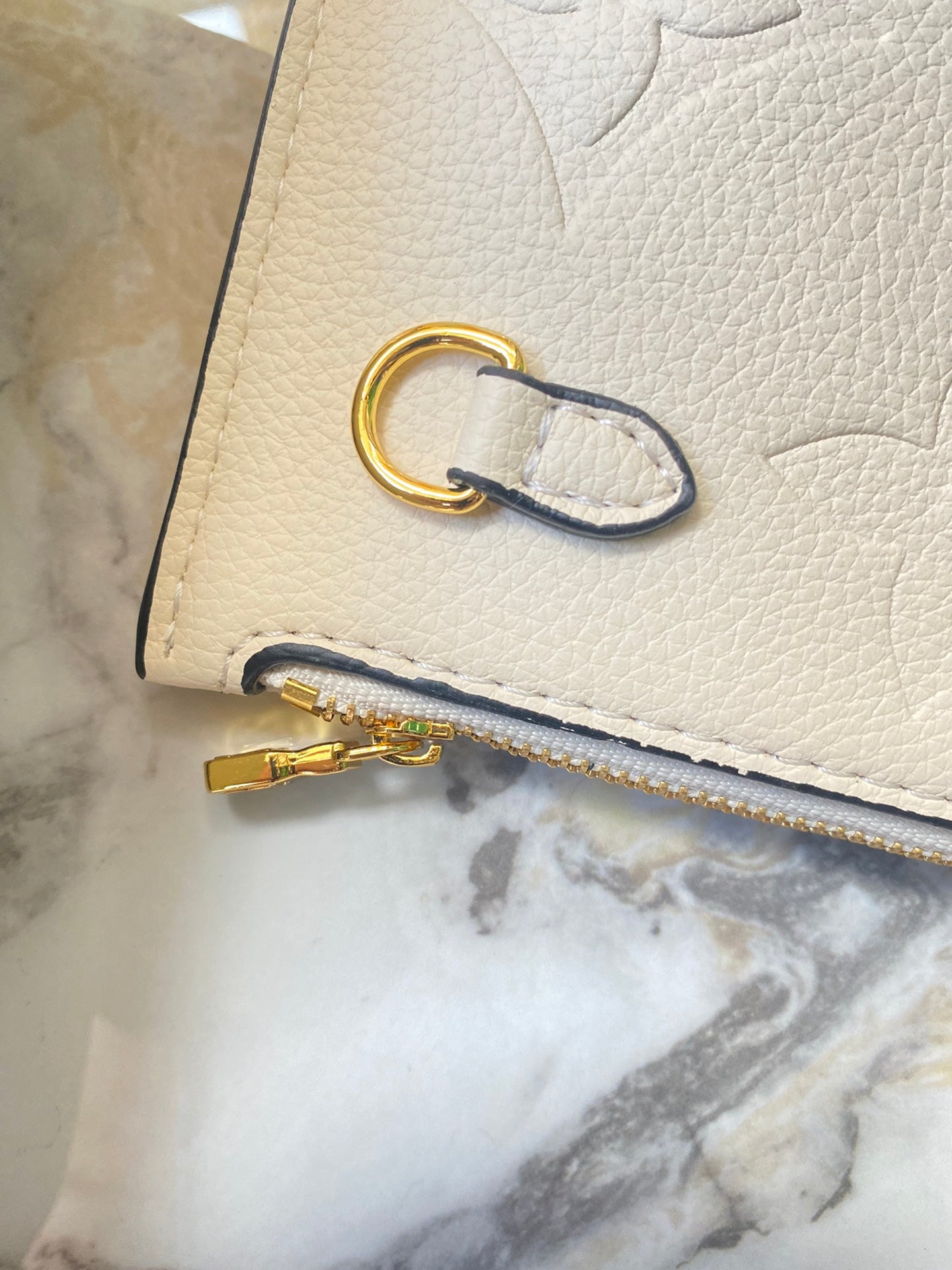 EN - Luxury LUV 790 Travel Bag