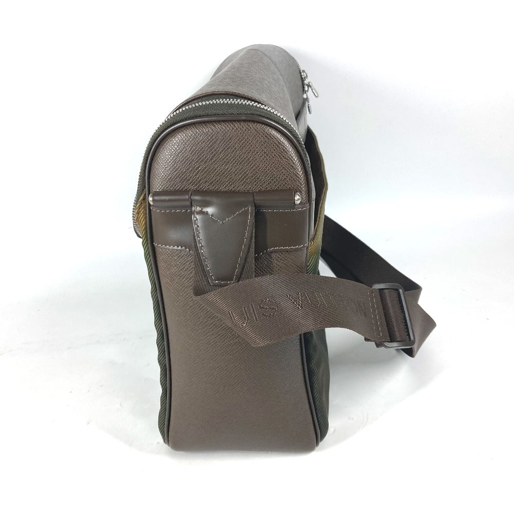 Louis Vuitton M30868 Taiga Thai meal Leather Nylon Brown Shoulder Bag