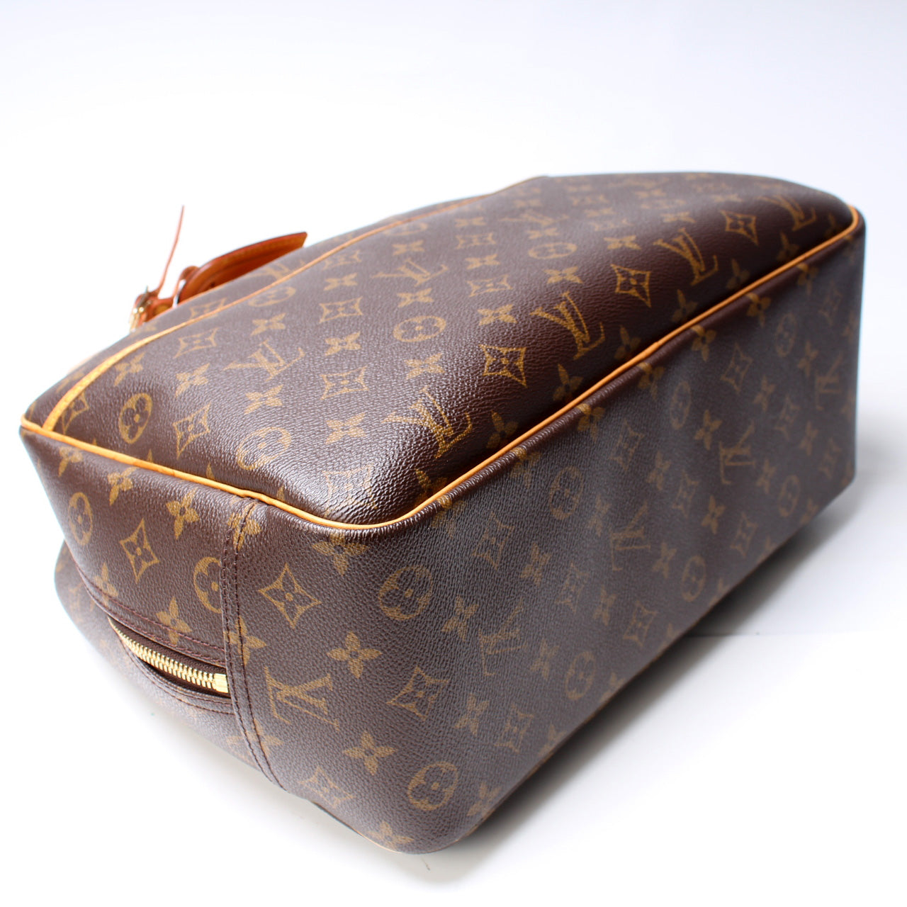 Louis Vuitton Deauville Monogram Handbag Monogram 3