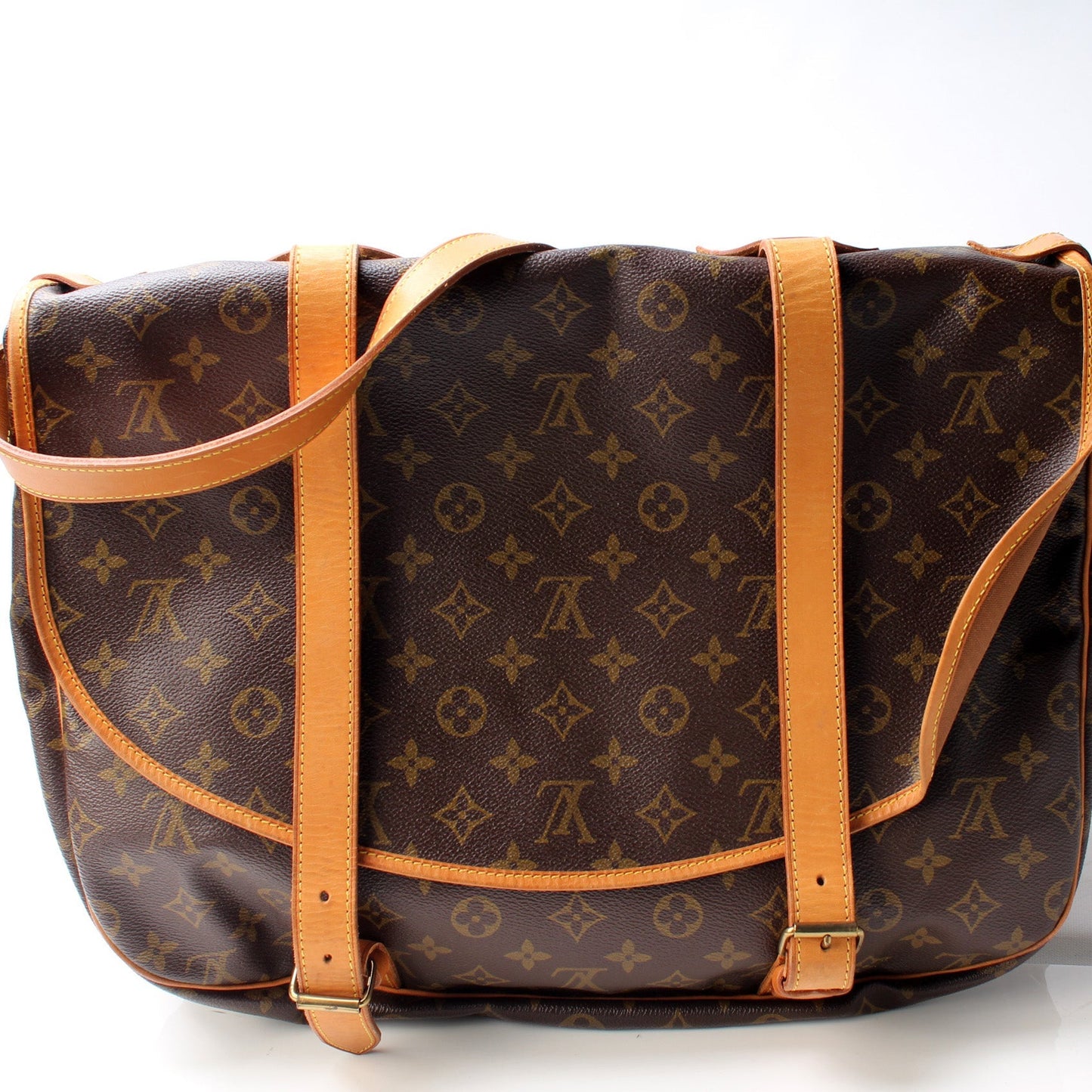Louis Vuitton Saumur 43 Monogram Handbag
