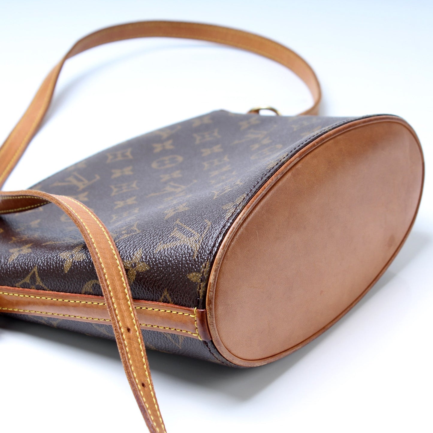 Louis Vuitton Drouot Monogram Handbag Monogram 17