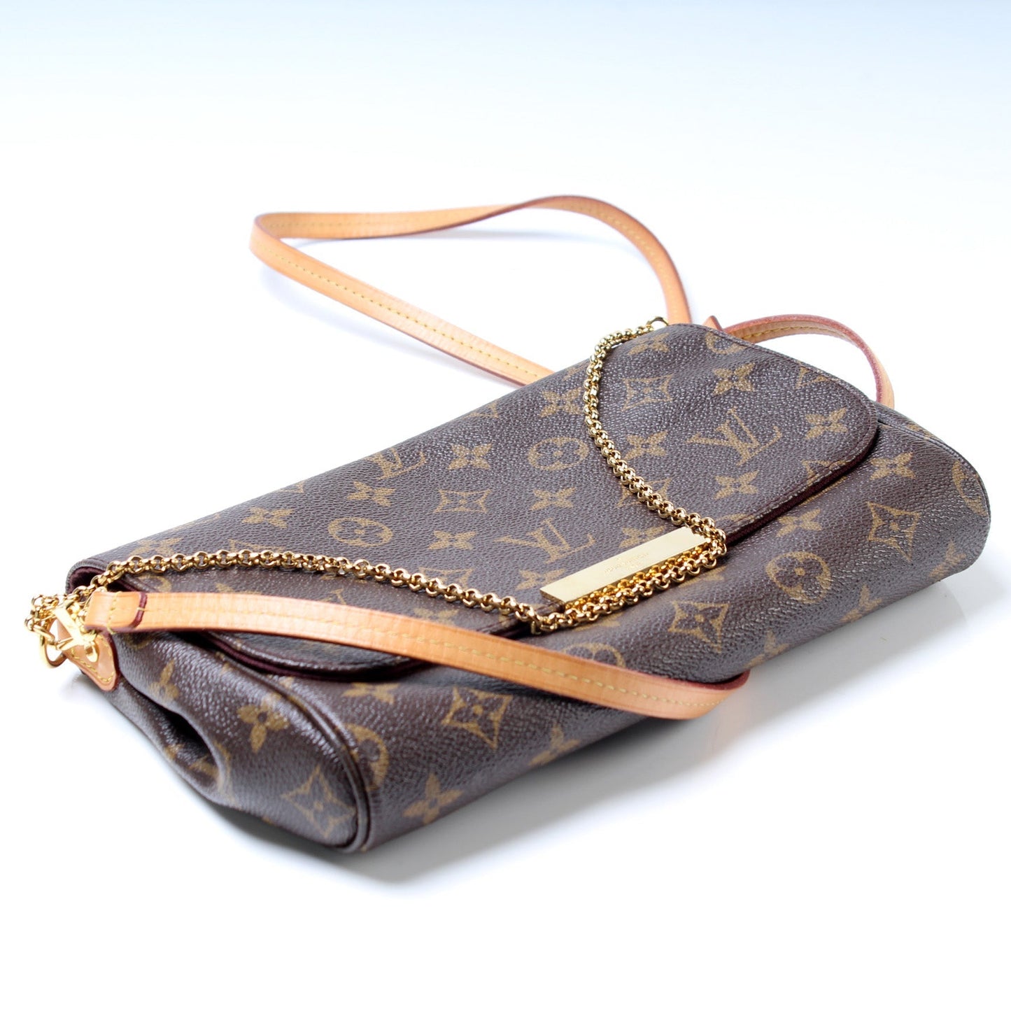 Louis Vuitton Favorite MM Monogram Handbag Monogram 18