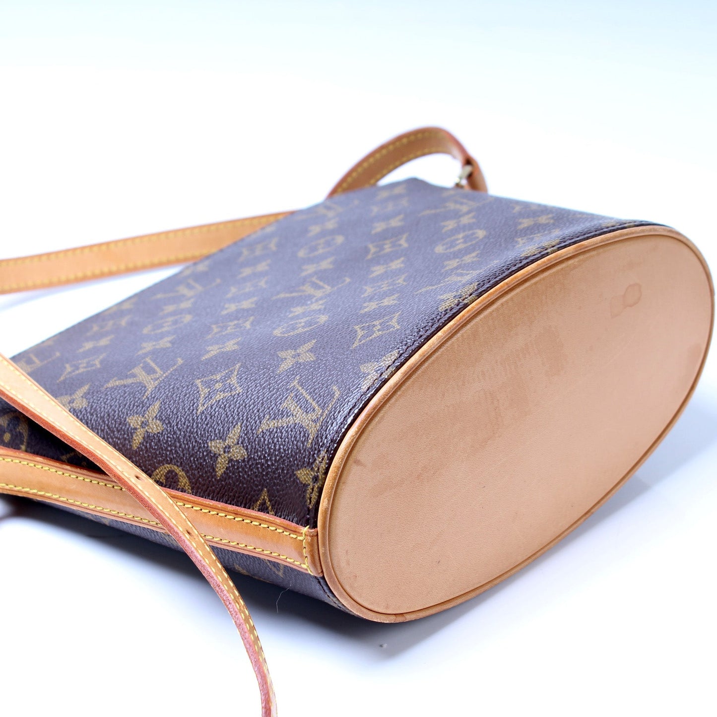 Louis Vuitton Drouot Monogram Handbag Monogram 22
