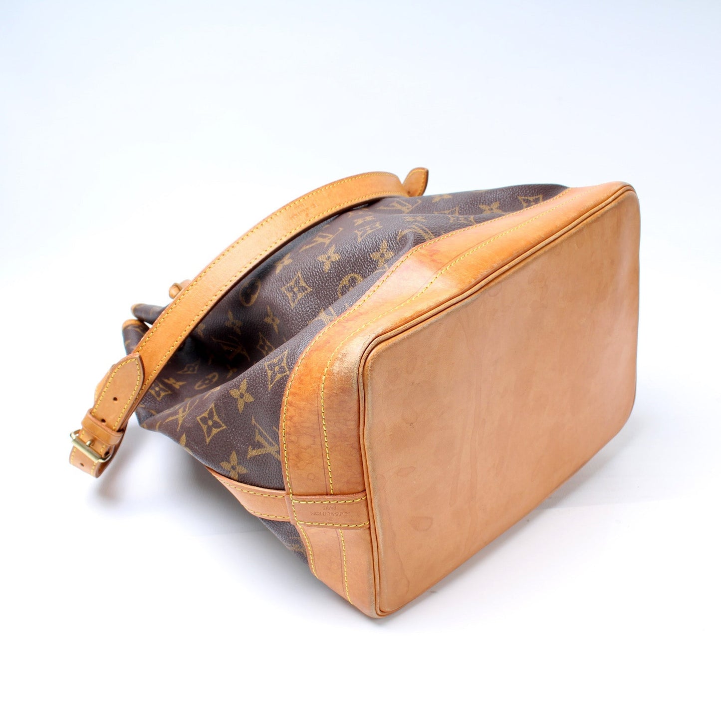 Louis Vuitton Noe Monogram Handbag 2 2