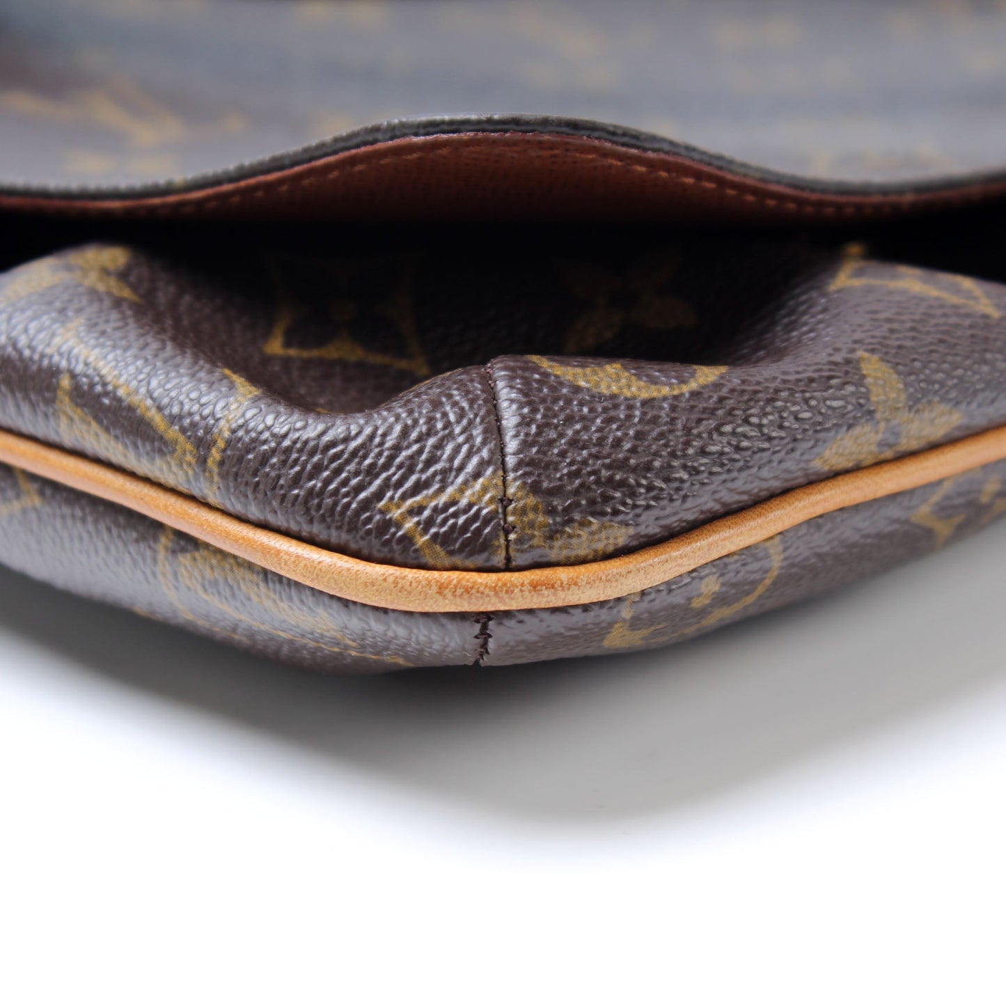 Louis Vuitton M tte Salsa Long Monogram Handbag Monogram 28