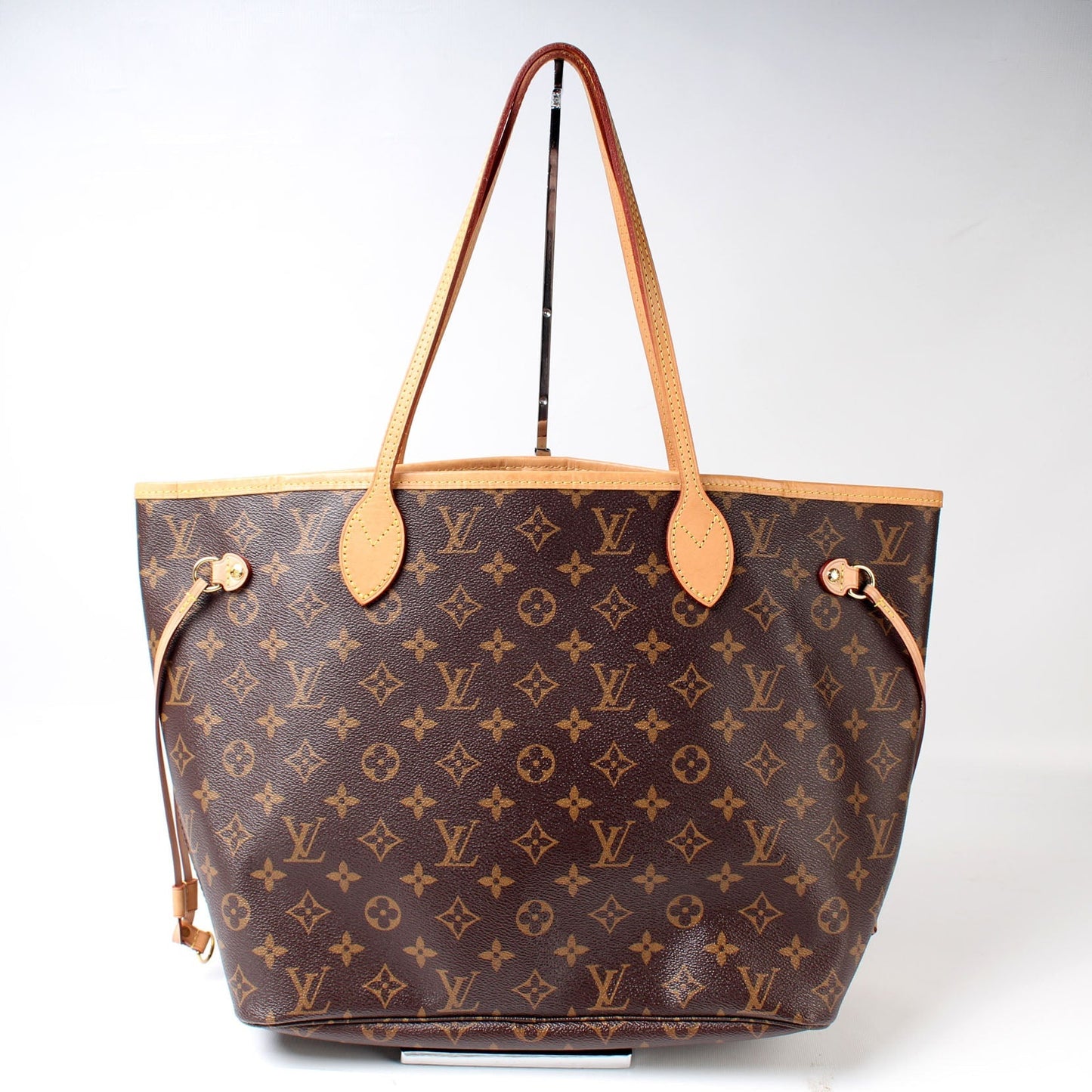 Louis Vuitton Neverfull MM Monogram Tote Bag Monogram 105