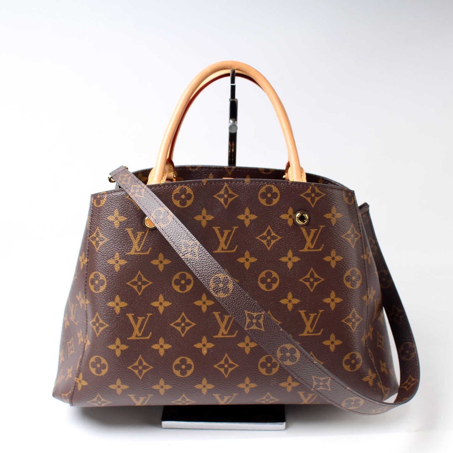 Louis Vuitton Montaigne MM Monogram Handbag
