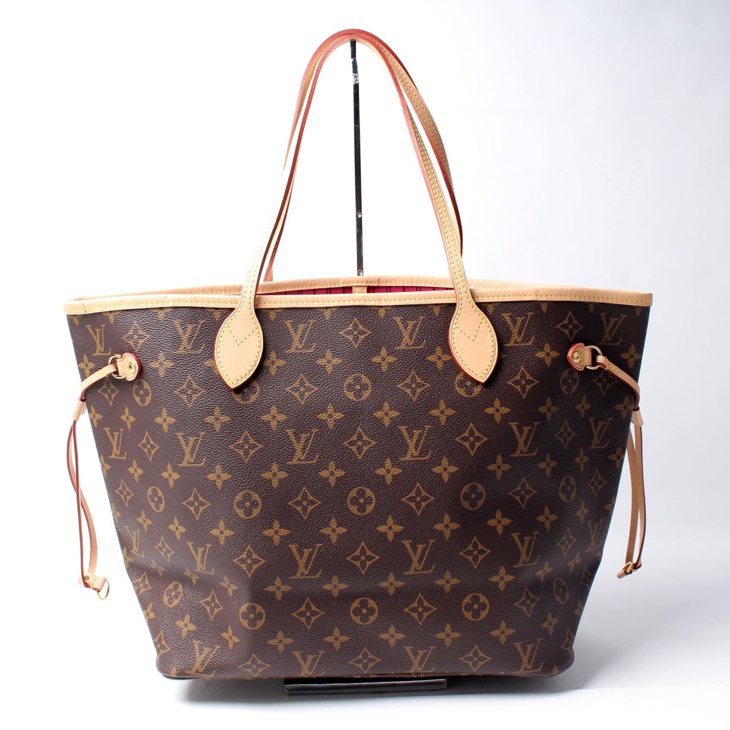 Louis Vuitton Neverfull MM Monogram Tote Bag Monogram 134