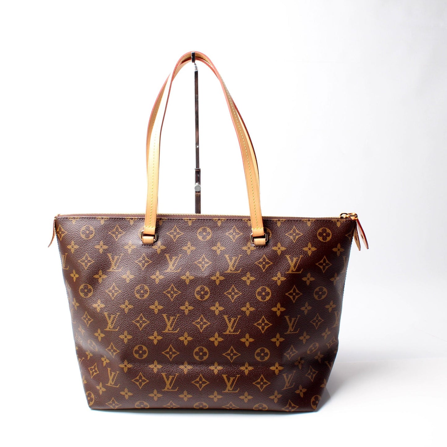 Louis Vuitton Iena MM Monogram Handbag Monogram 19