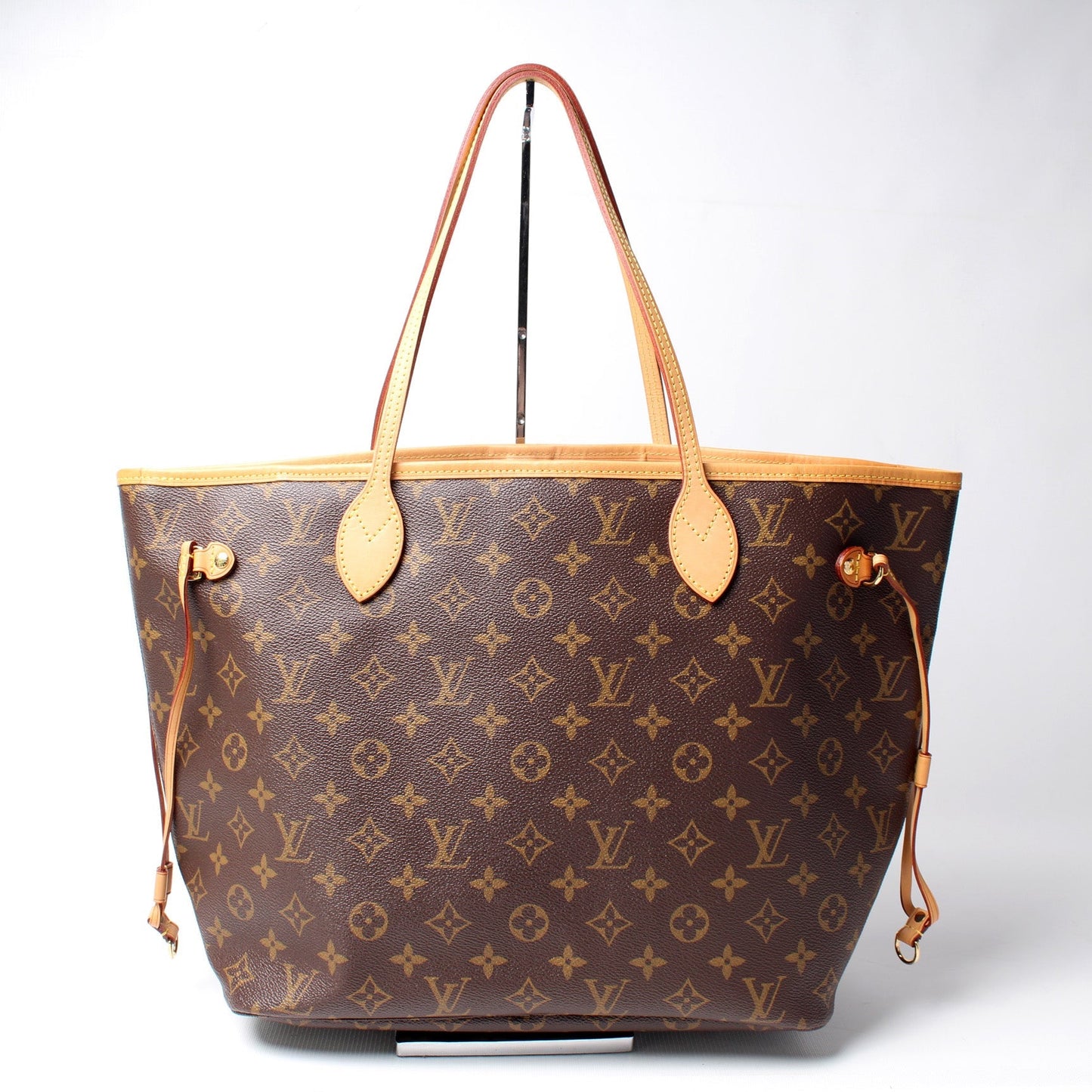 Louis Vuitton Neverfull MM Monogram Tote Bag Monogram 154