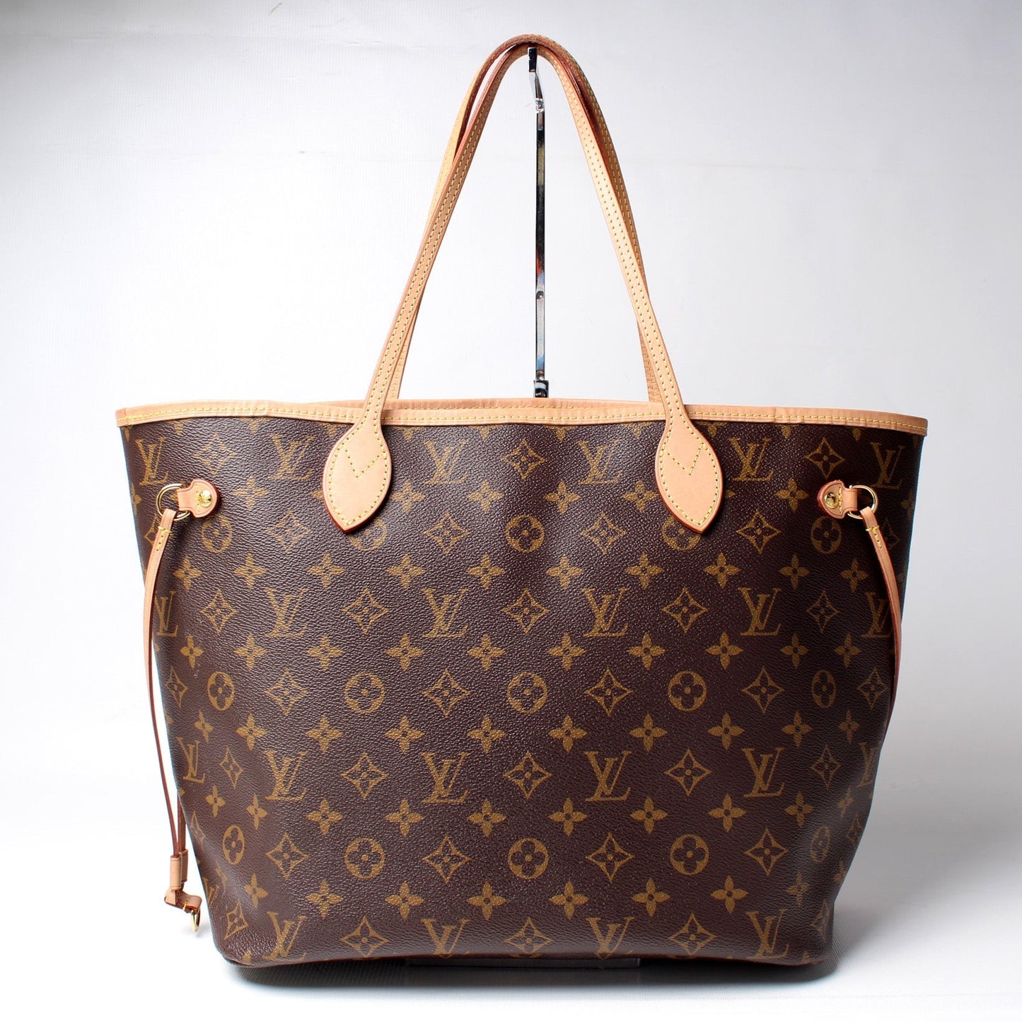 Louis Vuitton Neverfull MM Monogram Tote Bag Monogram 201