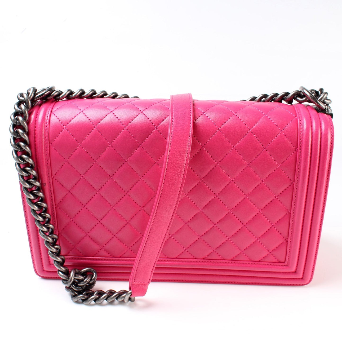 Chanel Boy Flap New Lambskin 19M Handbag Lambskin 19M