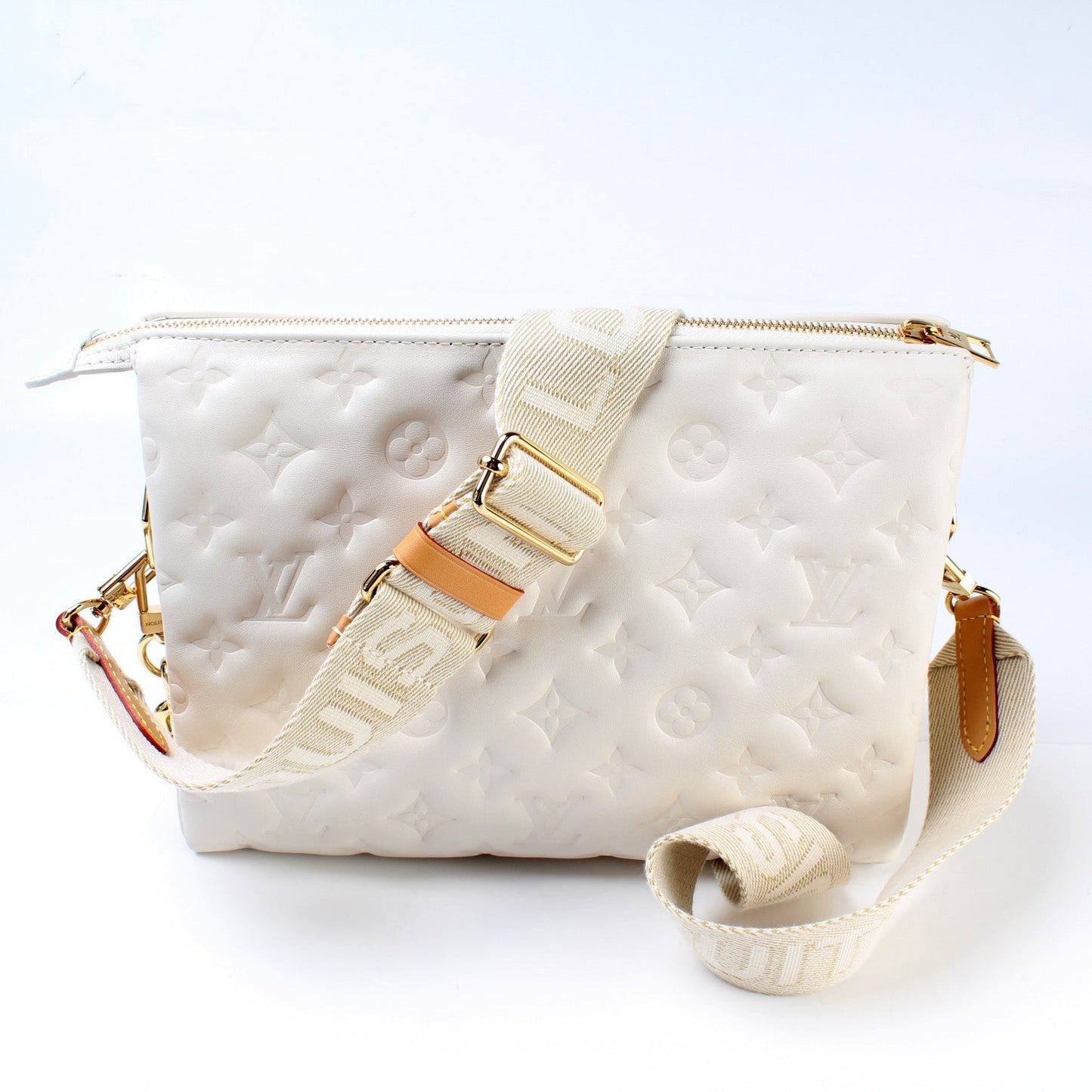 Louis Vuitton Coussin PM Lambskin Handbag Lambskin 2