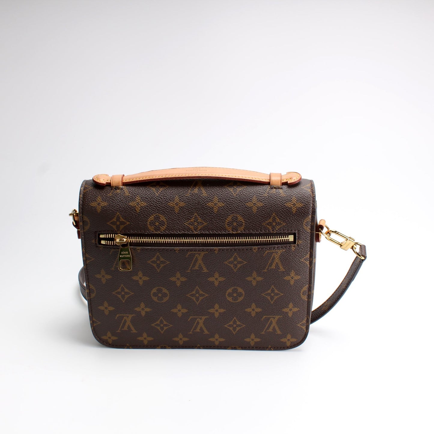 Louis Vuitton Pochette Metis Monogram Clutch Bag Monogram 52