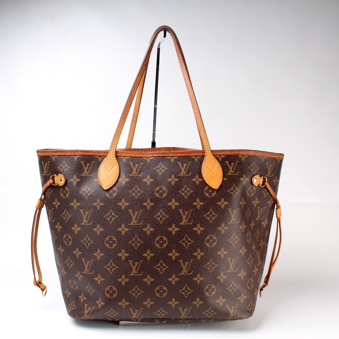 Louis Vuitton Neverfull MM Monogram Tote Bag Monogram 229