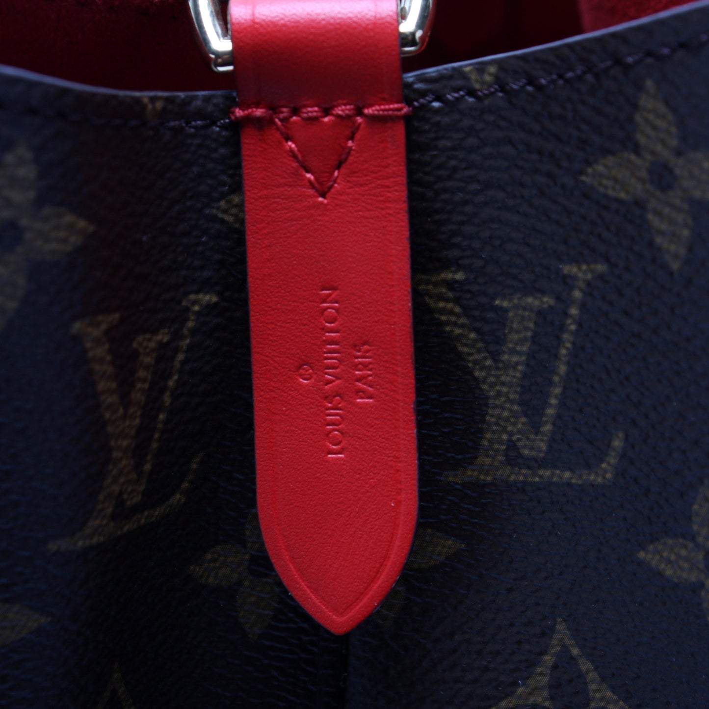 Louis Vuitton Neonoe Monogram Handbag Monogram 53