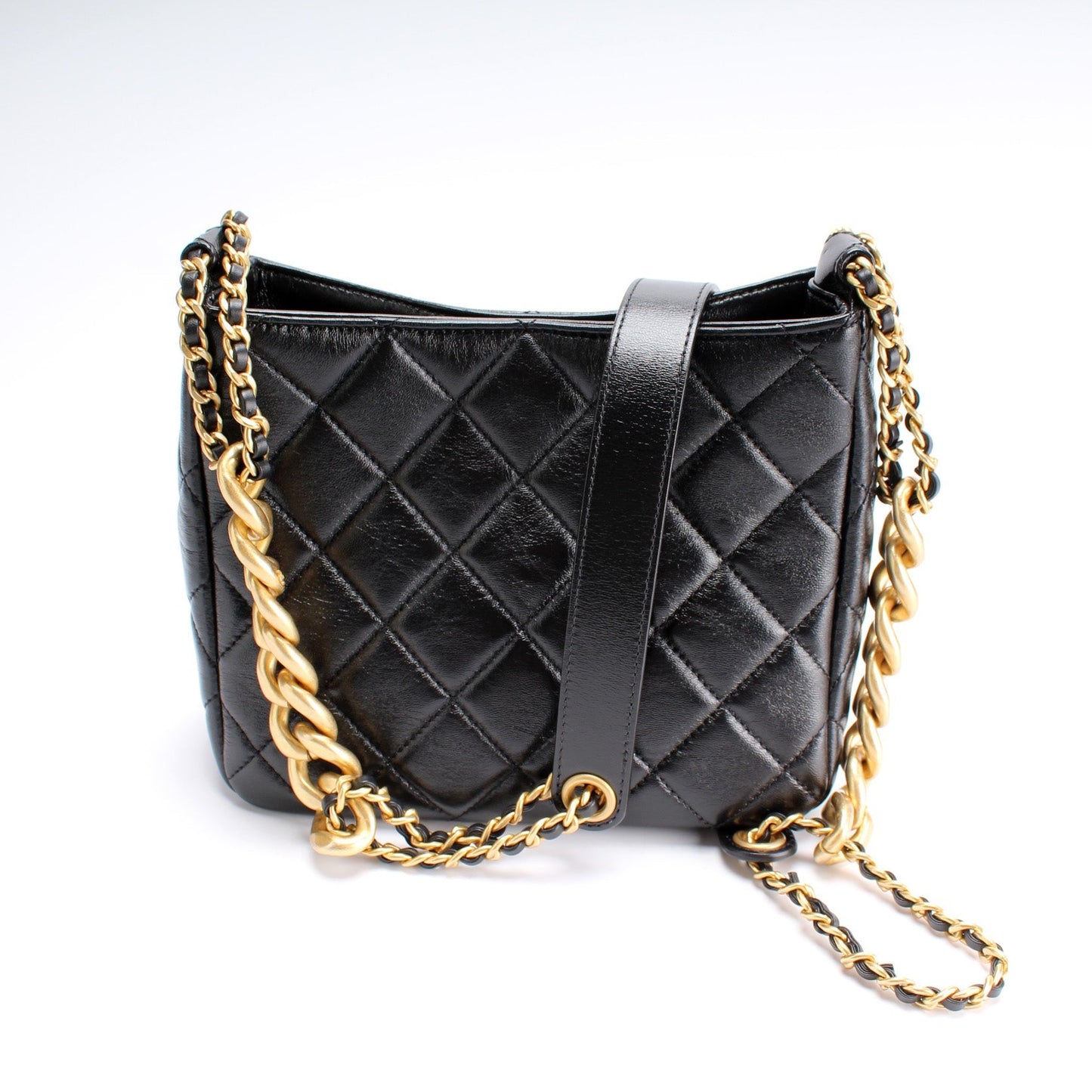 Chanel Quilted Lambskin Hobo 32M Small Shoulder Bag