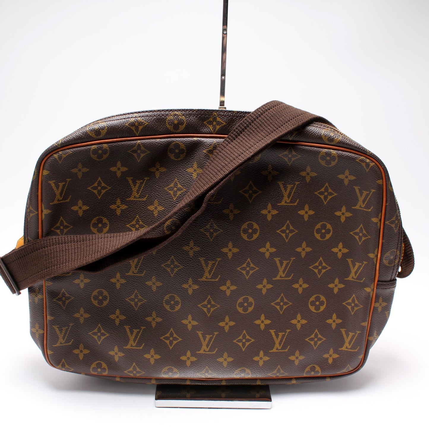 Louis Vuitton Reporter Monogram GM Handbag Monogram 2