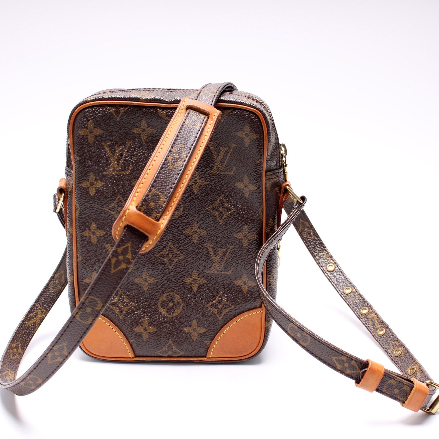 Louis Vuitton Amazone Monogram Handbag Monogram 3