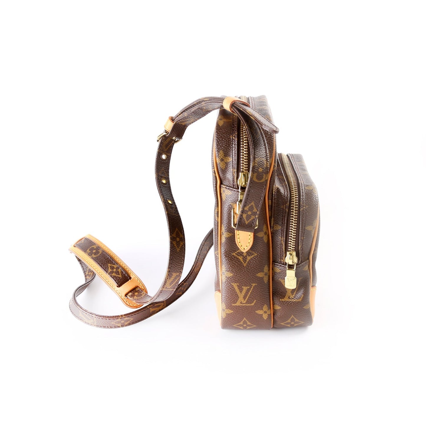Louis Vuitton Amazone Monogram Handbag Monogram 22