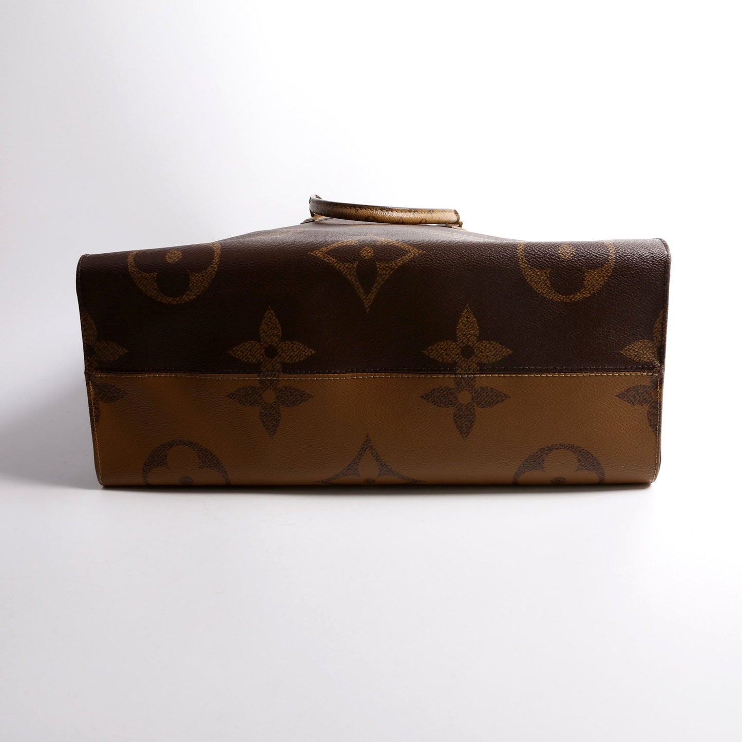 Louis Vuitton ONTHEGO GM Reverse Monogram Handbag Monogram 24