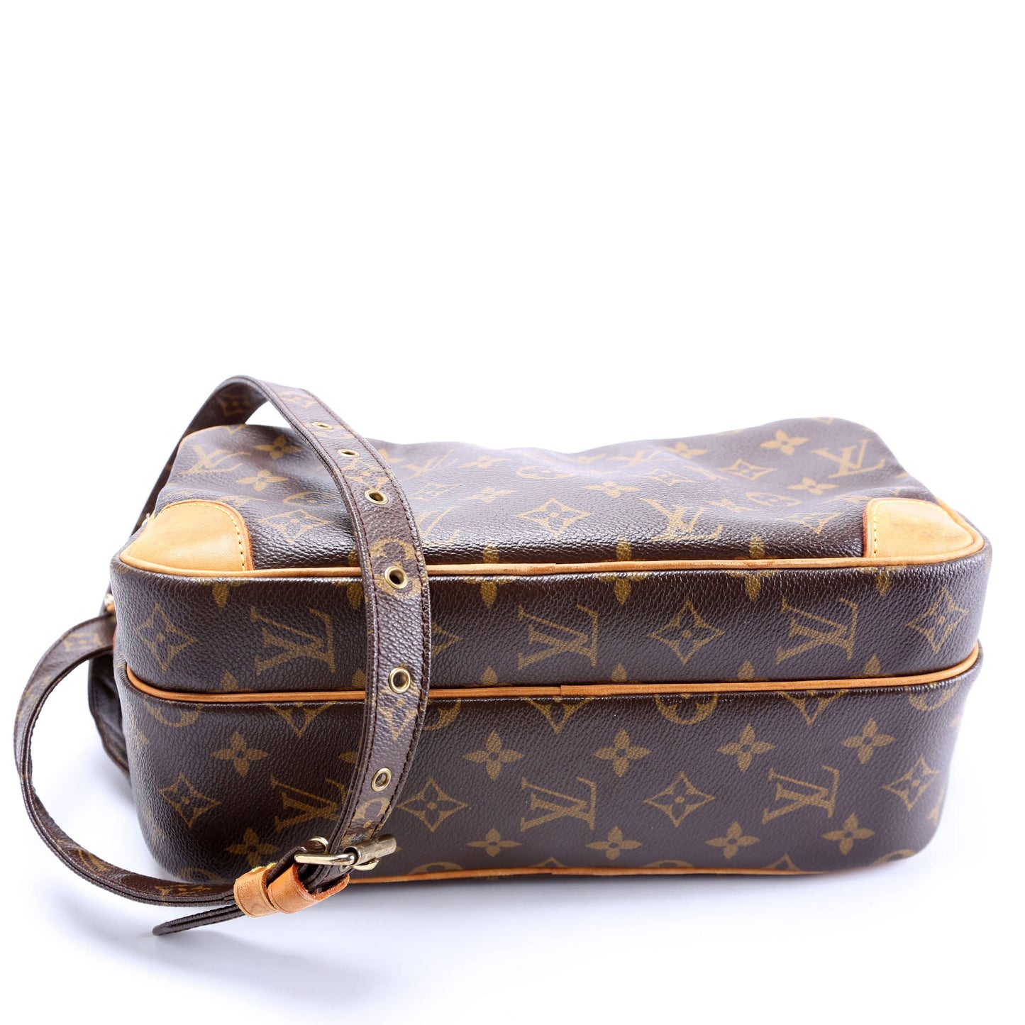 Louis Vuitton Nil Monogram Handbag Monogram 2
