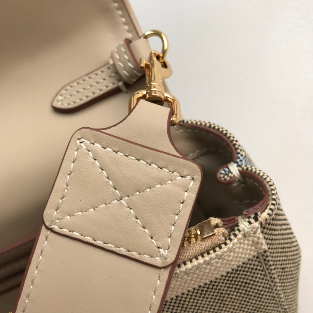 Top Quality Check And Crossbody Bag For Small