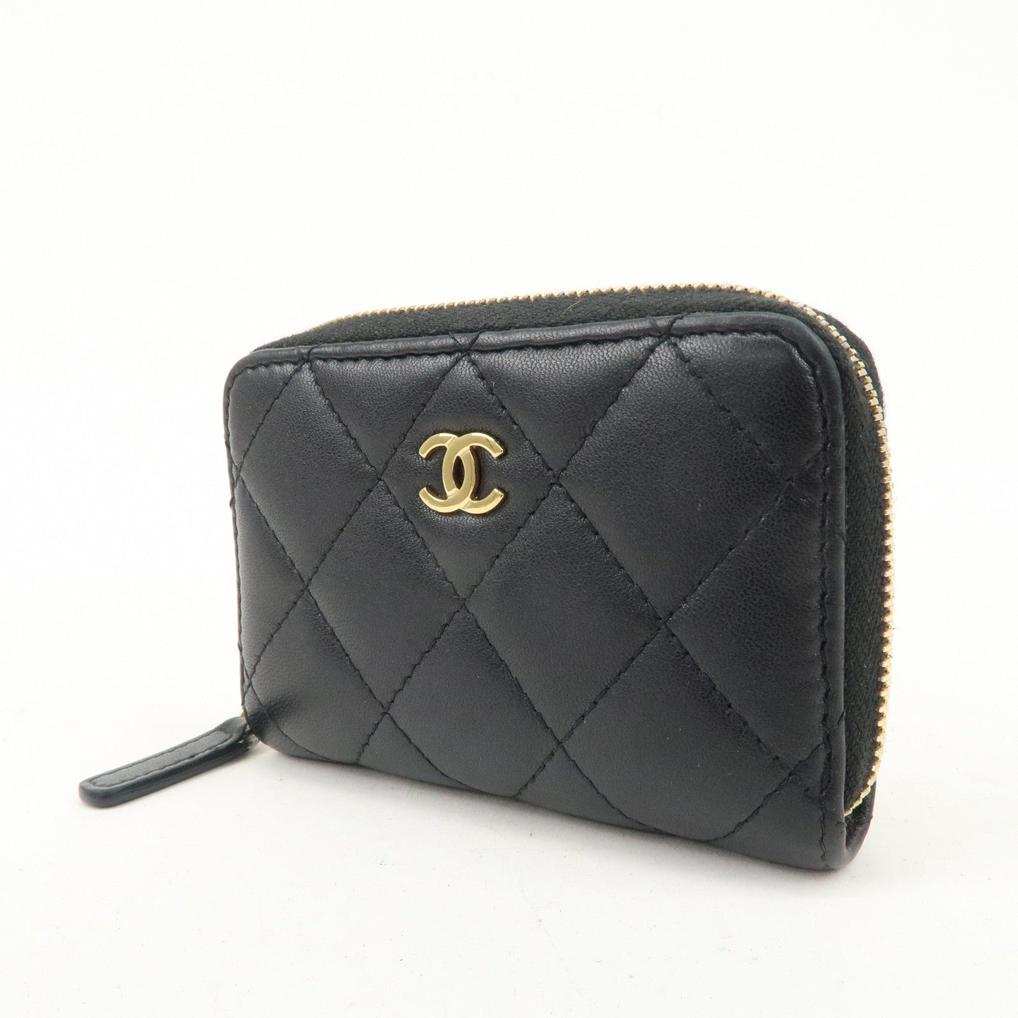 CHANEL Matelasse Lamb Skin Round Zippy Coin Case Black A84511