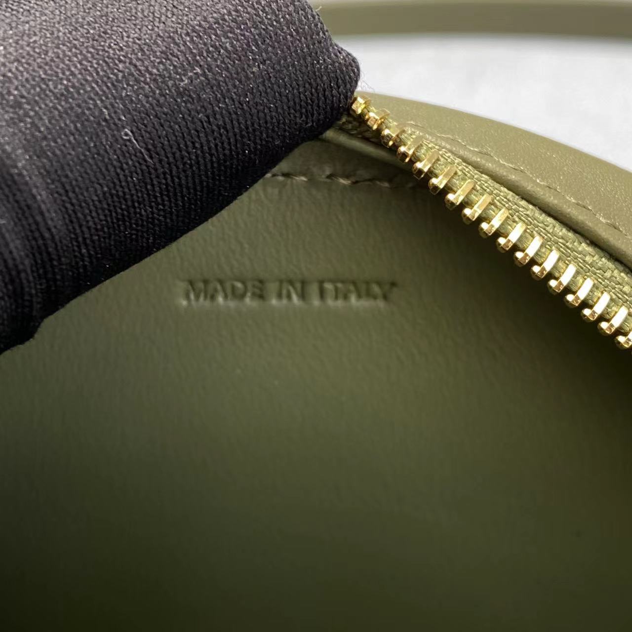 Top Quality Crossbody Oval Purse Cuir Triomphe Green Crossbody Bag