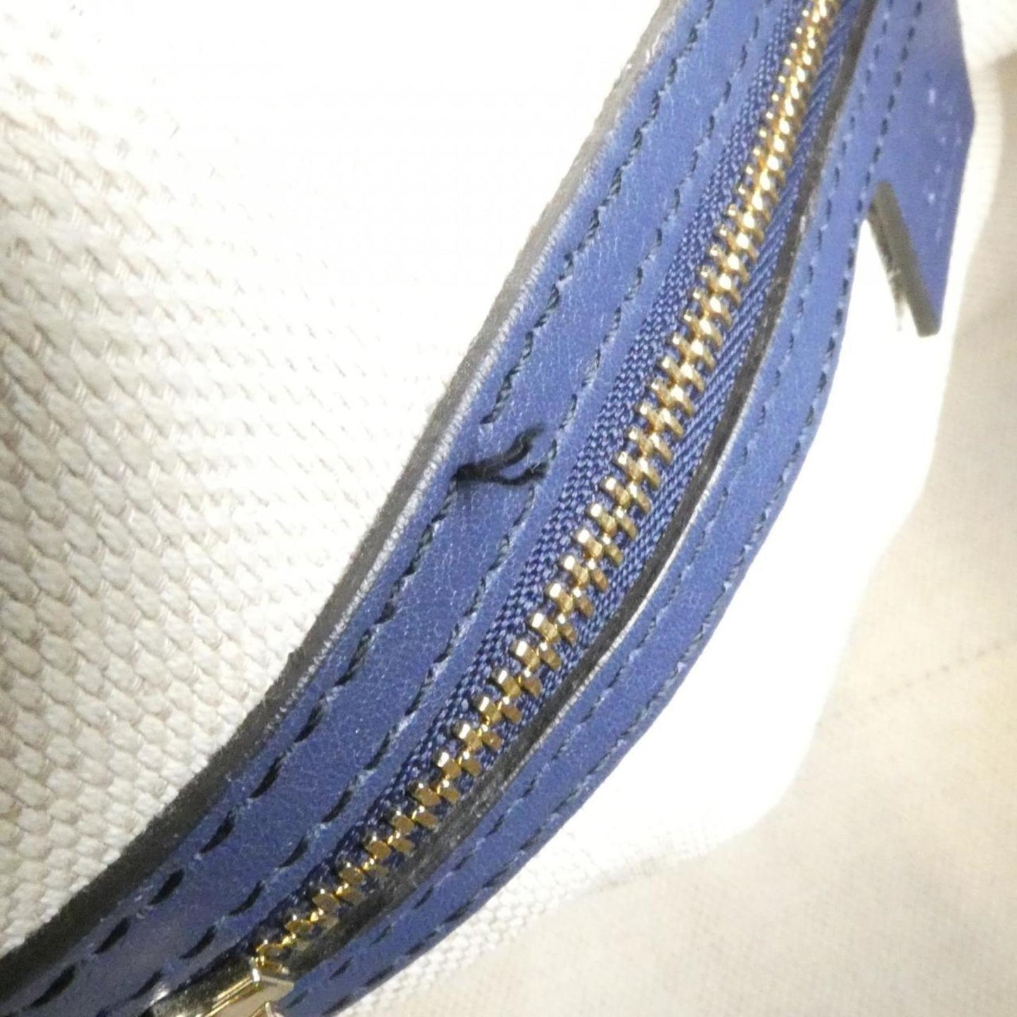 Gucci Blue Leather Shoulder Bag