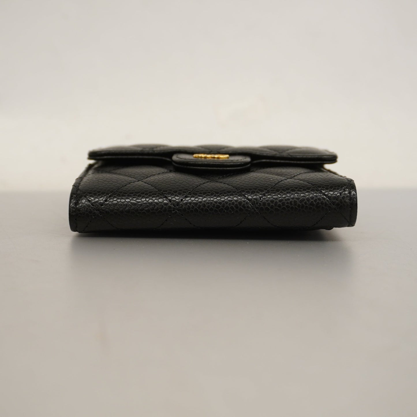 ChanelAuth Matelasse Tri-fold Wallet Gold Metal Fittings Women's Caviar Leather