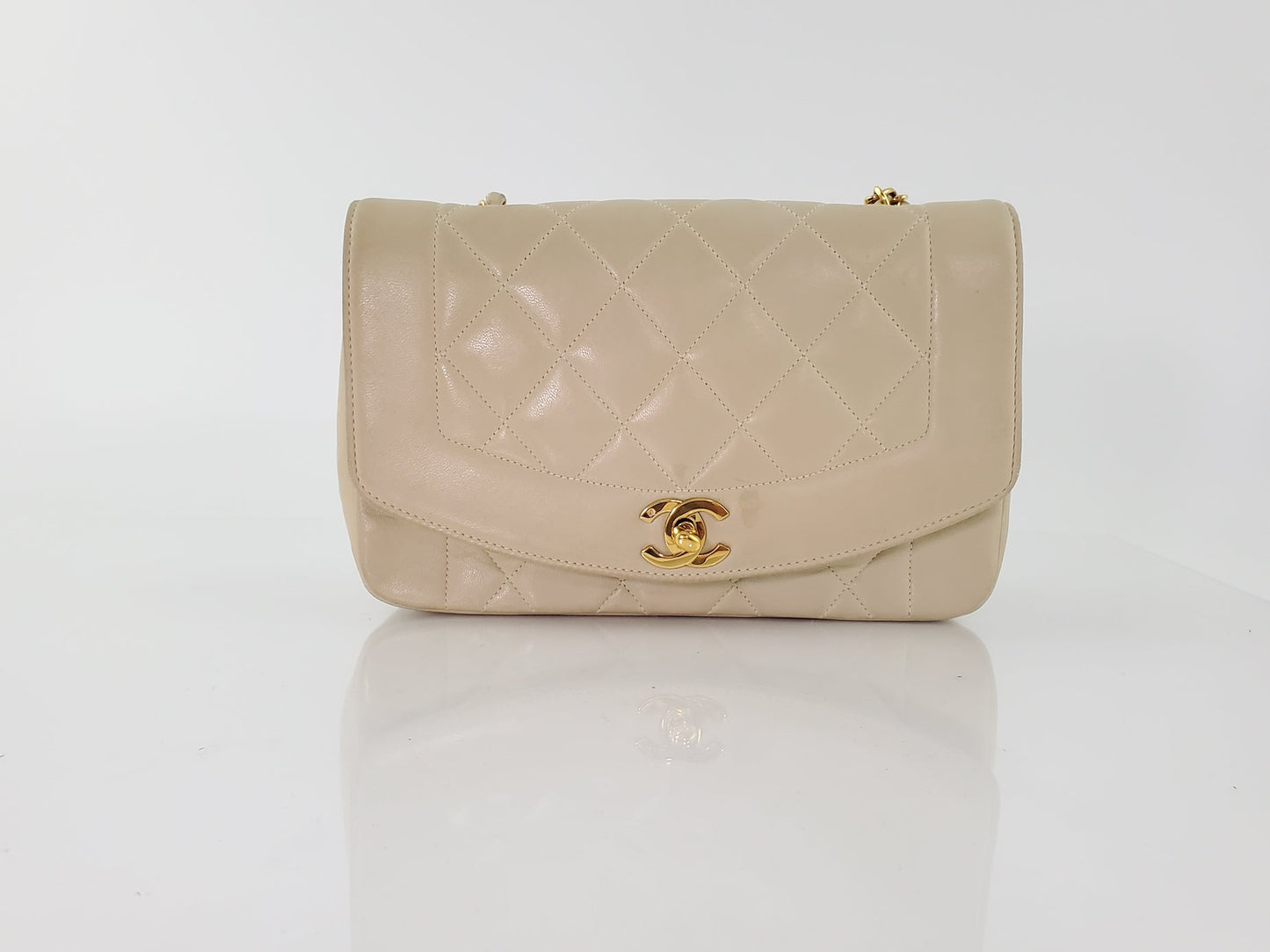 CHANEL 1994 Diana Flap Bag