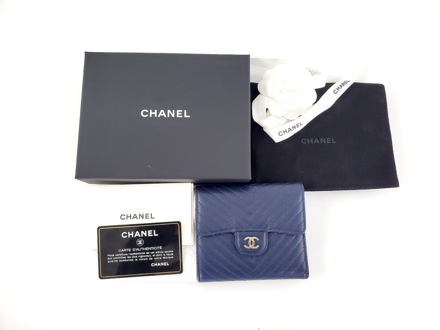 Chanel Classic Navy Caviar Compact Quilted Flap Chevron Wallet Handbag