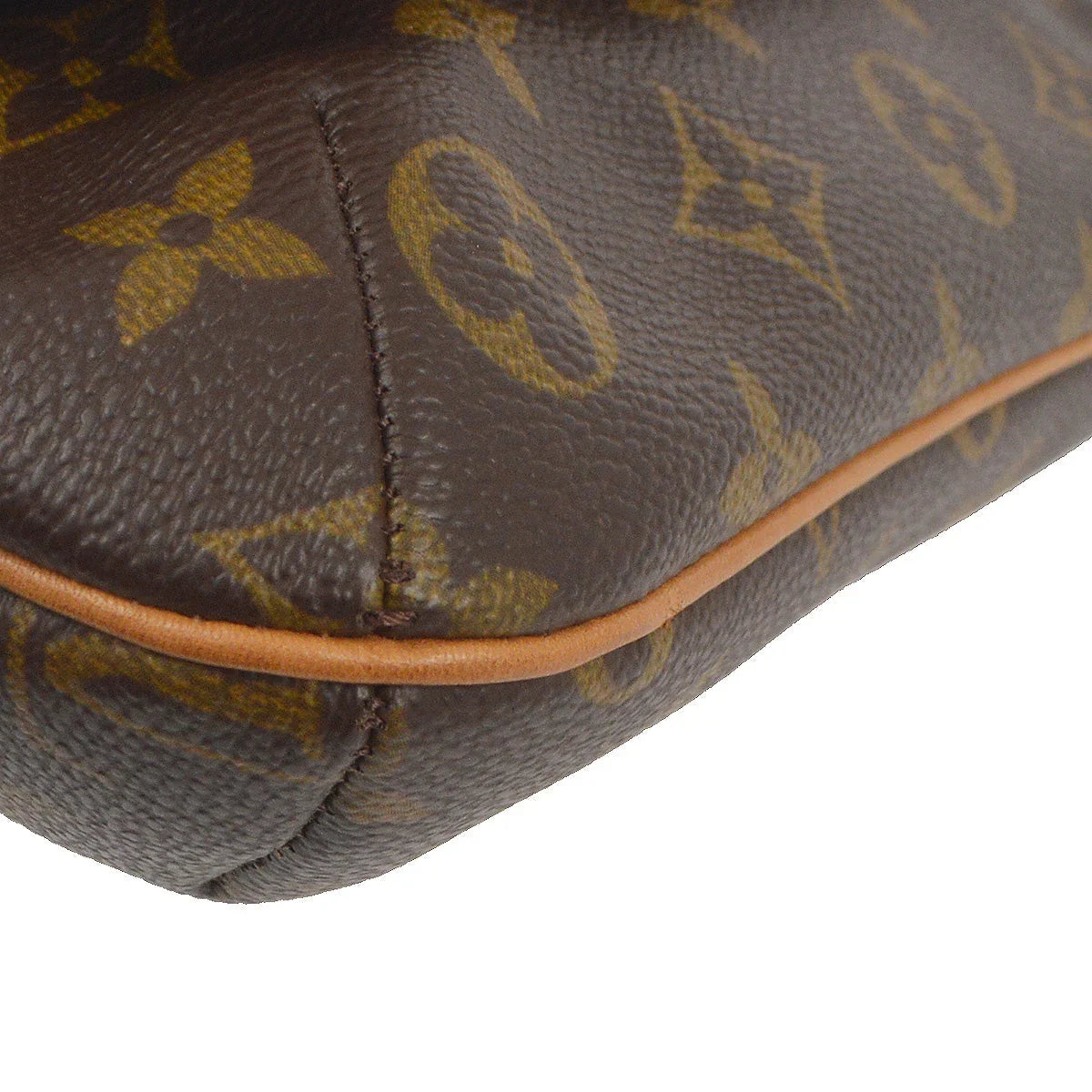 Louis Vuitton 2000 Monogram M tte Salsa Short M51258