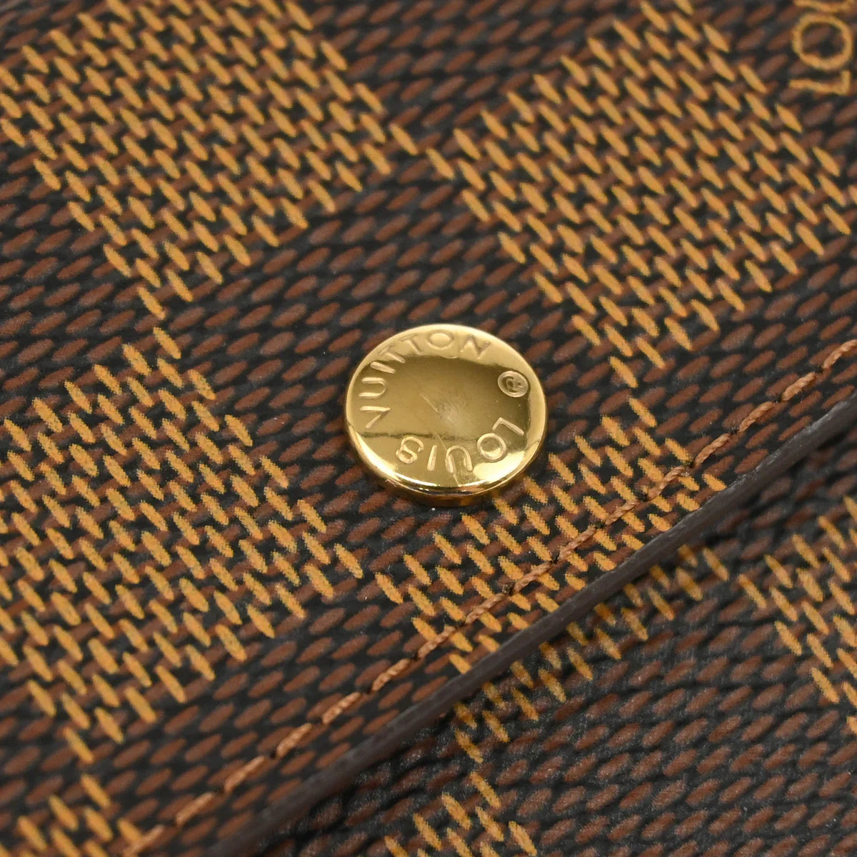 Louis Vuitton 2005 Damier Porte Monnaie Plat Coin Case Wallet