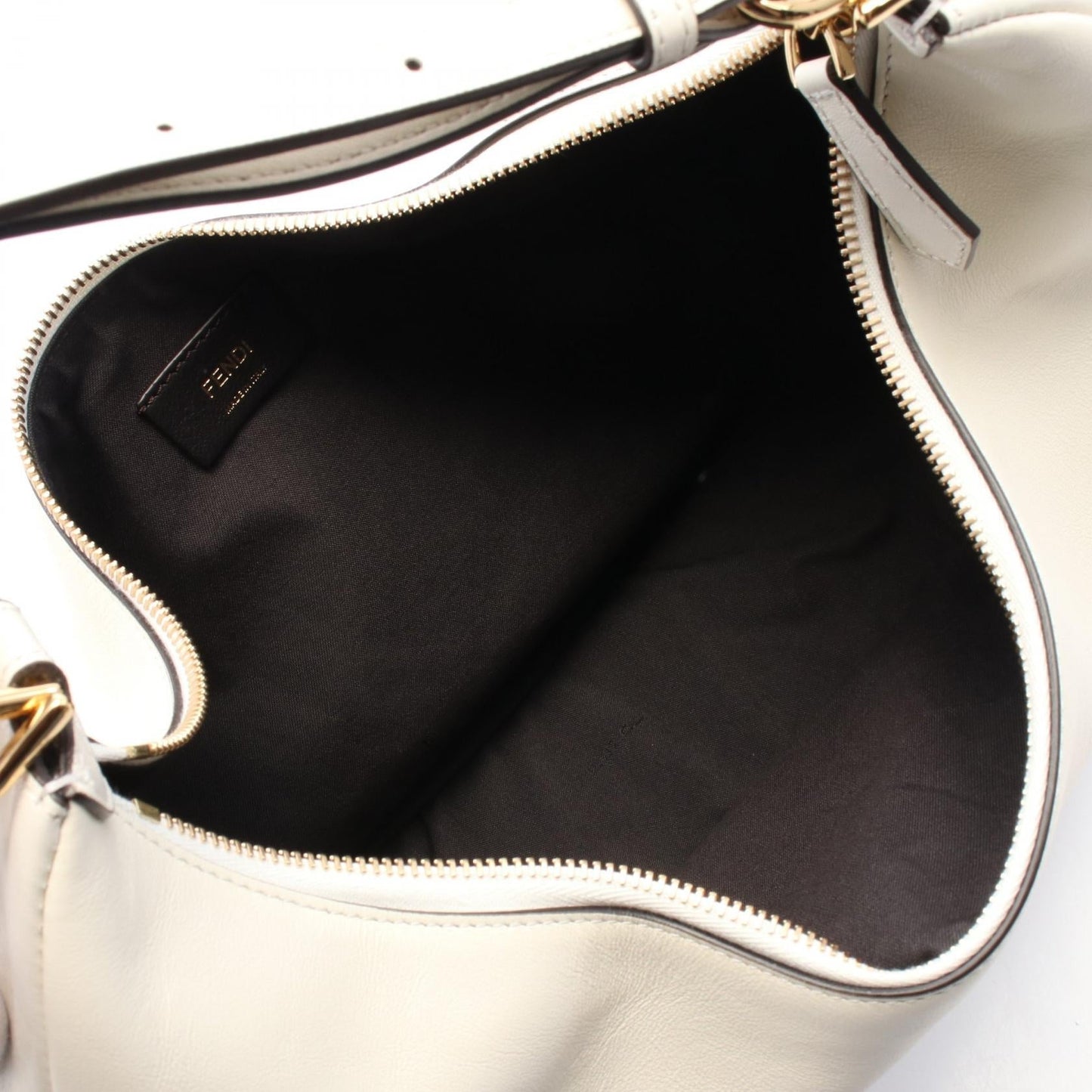Fendi Fendi 8Br798 Leather Handbag 1 Travel Bag