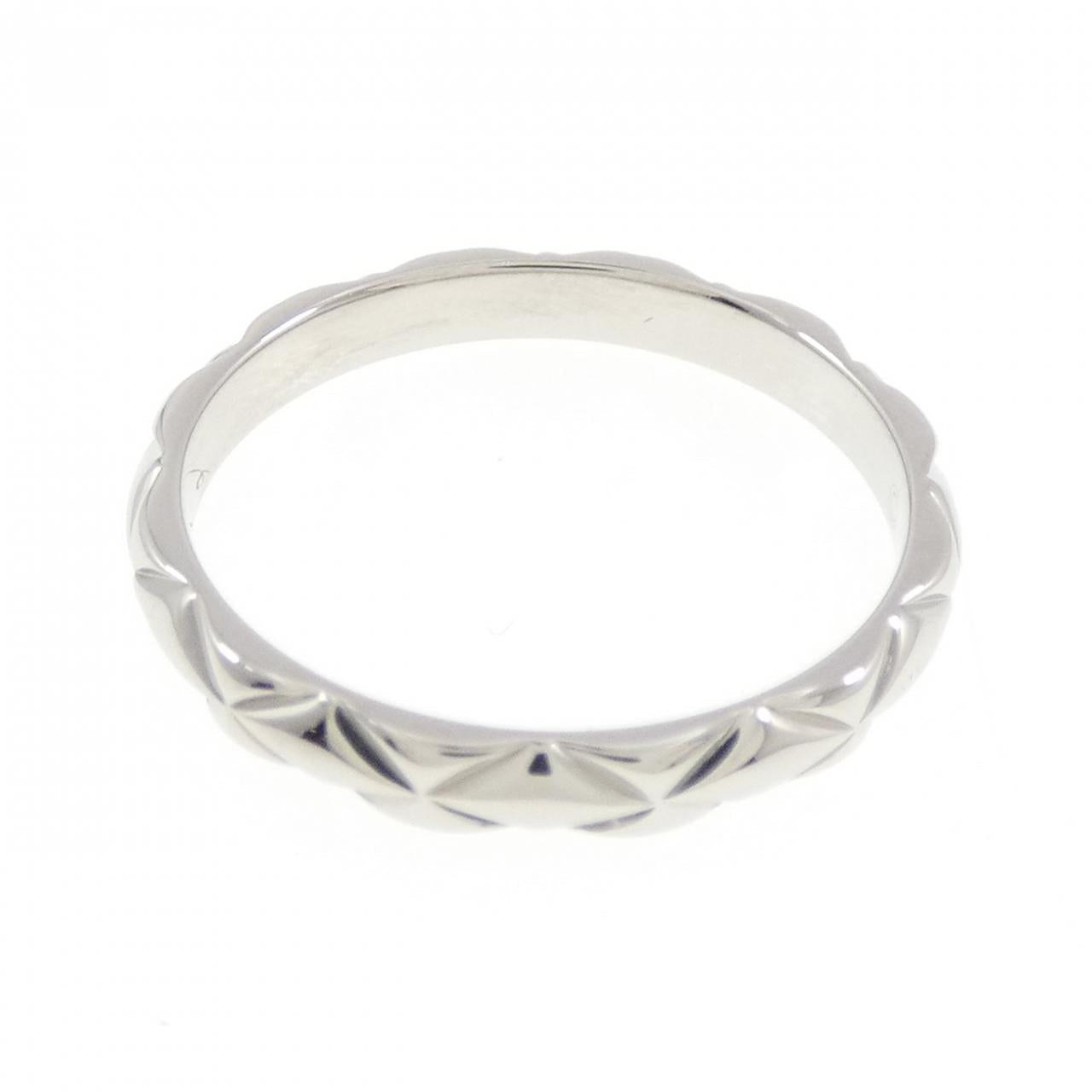 Chanel Matelassé Platinum Diamond Ring