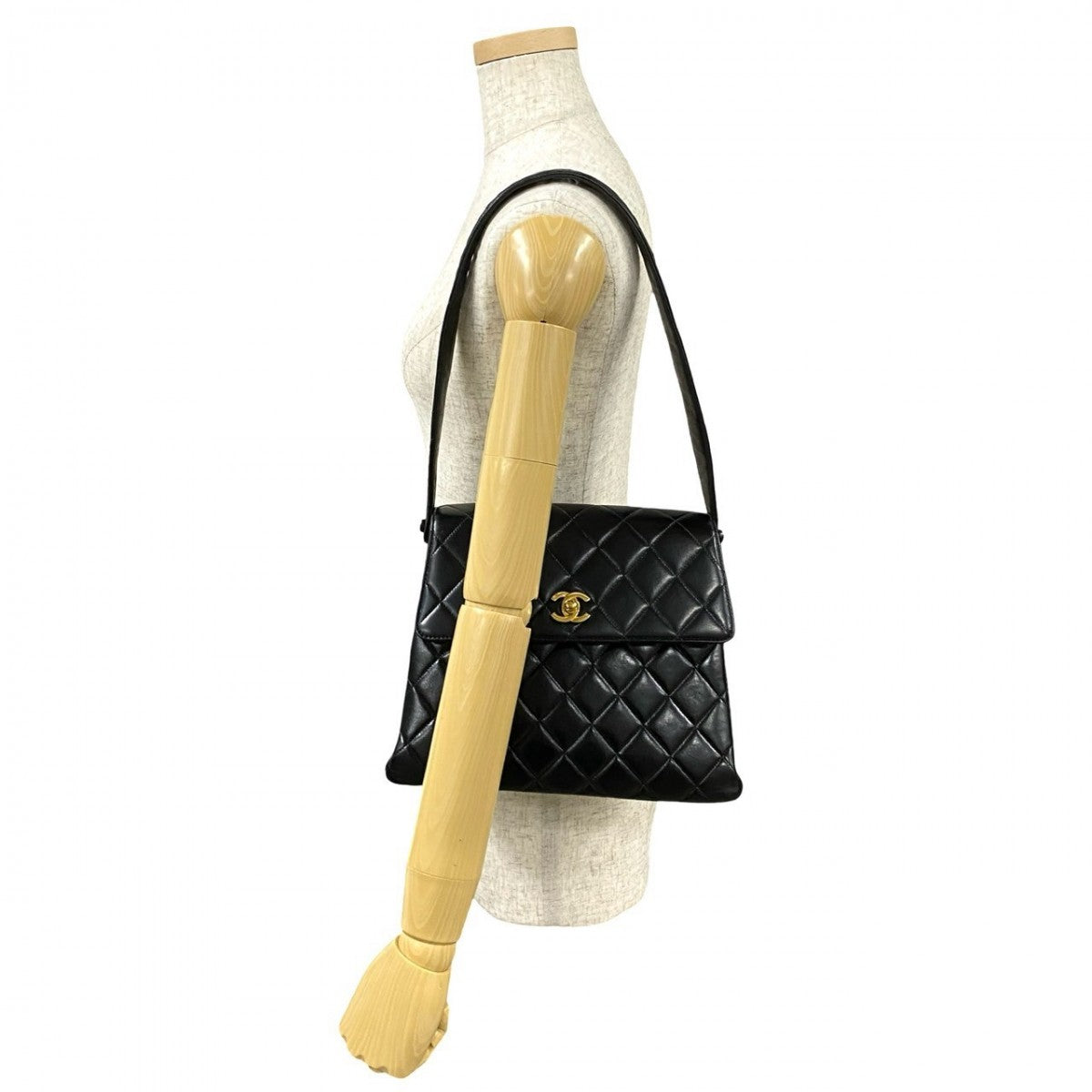 Chanel lambskin COCO Mark Matrasse Black Shoulder Bag 250215Jpi72 4
