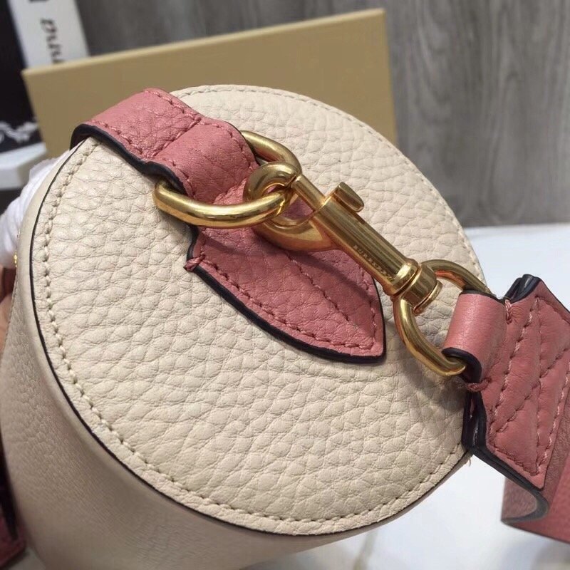 Top Quality Barrel Bag For Women Bags Cream Travel Bag